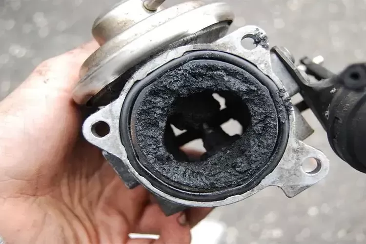 EGR Tıkalı Olduğu Nasıl Anlaşılır